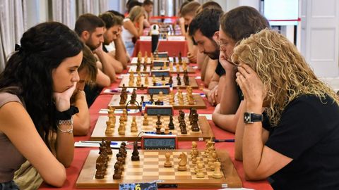 Equipo del Xadrez Ourense, en plena competicin