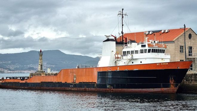 Imagen del MV Karar en el puerto de Vigo. Elinspector jefe de la Policía Nacional detenido lideró con su grupo del Greco Galicia laincautación de cocaína en este remolcador en el 2020.