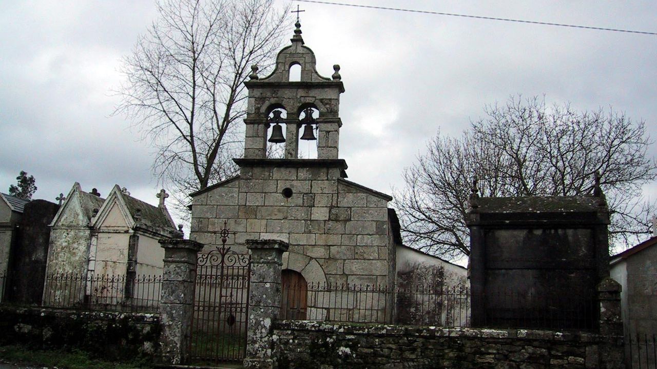 La antigua c�rcel de Sarria acoge las obras de 75 artistas