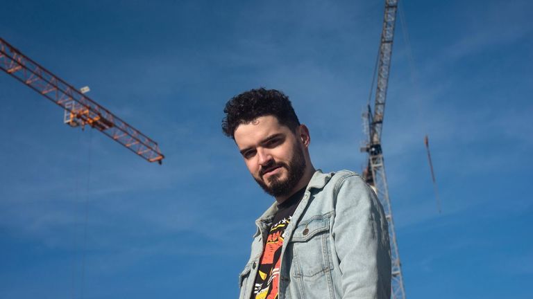 Grande Amore Grande Amore continúa explotando las virtudes de su disco de debut en directo. En los próximos días actúa en A Revolta do Umia y también en Osa do Mar