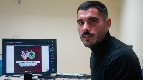 Álex Fernández, capitán del CD Arenteiro, antes de la final de la Copa Federación frente a la UD Alzira.