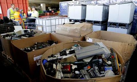 La planta de PSA en Vigo recicla 10.000 toneladas al año de los más variados materiales.