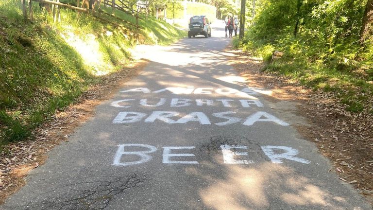 La Guardia Civil avisa a los peregrinos de pintadas engañosas en pleno Camino de Santiago en Tui