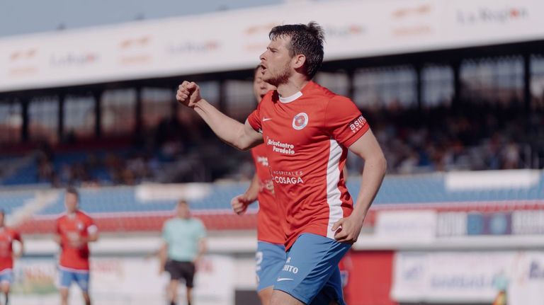 La UD Ourense prepara otro desembarco masivo en Carballo