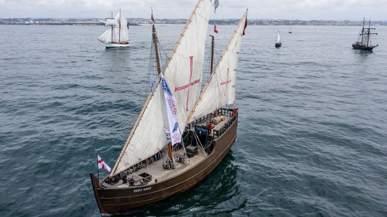 ¡Así foi o Trinautlón dorneiro!.Las embarcaciones que participan en la Iacobus Maris salen de Oporto.