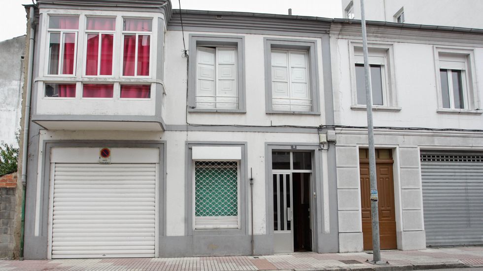 �La culebra salt� medio metro fuera del agua para pillar un lagarto grande�