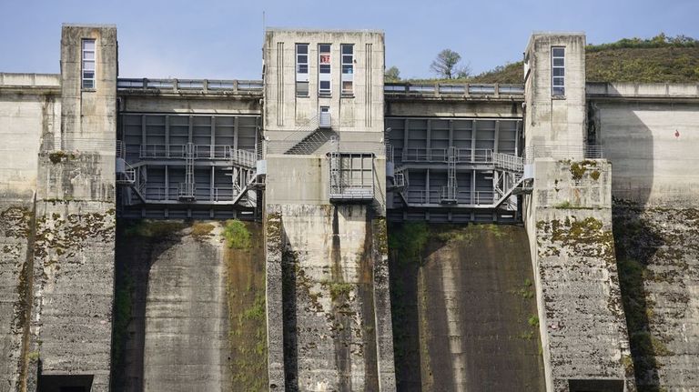 Transición Ecológica reducirá la burocracia para autorizar nuevas despensas energéticas con agua