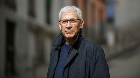 El escritor Jos� Ovejero