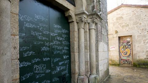 La iglesia de Santa Susana vuelve a sufrir daños por culpa de los grafiteros
