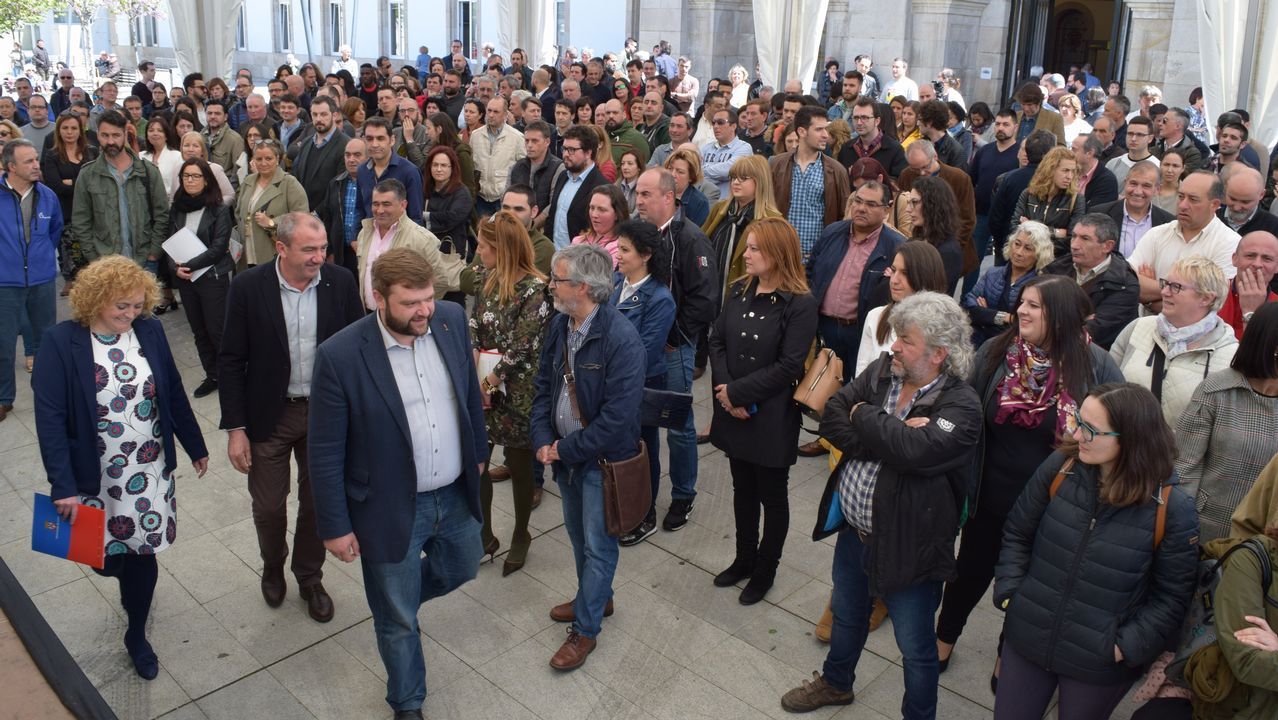 Exhibici�n de las diferentes unidades de la Guardia Civil en Sarria