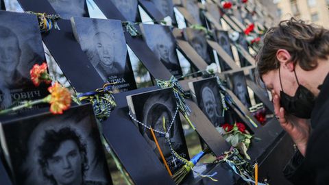 Memorial en recuerdo de los manifestantes muertos en la plaza del Maidn en el 2014