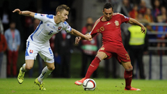 Santi Cazorla, durante el Espa�a-Eslovaquia disputado en 2015 en el Carlos Tartiere