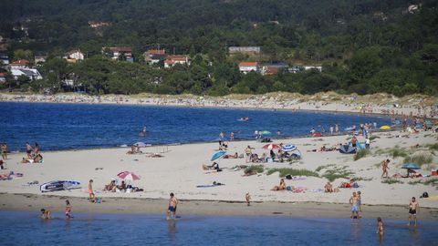 Imagen del pasado verano en la playa sonense de Aguieira