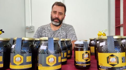 Hace diez años que Sergio da Rocha se introdujo en el mundo de la apicultura