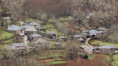 Vista de Coro, unha aldea na que as casas teñen unha estrutura similar
