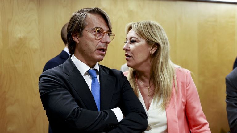 Hacienda saca adelante su modelo de financiación con el rechazo de todas la comunidades salvo Cataluña y Canarias