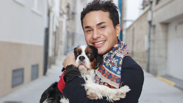 Samuel Mariño: «Las emociones no tienen género y yo canto por las emociones»