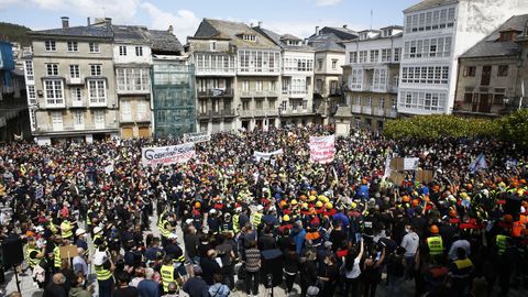 Miles de manifestantes se manifestaron en Viveiro el pasado da 7 contra el cierre de Alcoa