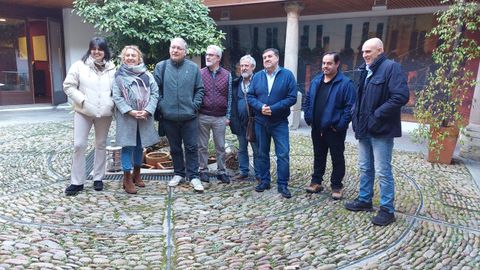 Promotores de la nueva entidad durante la presentación del proyecto en el Centro do Viño da Ribeira Sacra