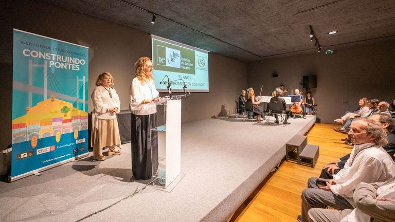 El Instituto de Estudios Vigueses celebra sus 35 años de existencia
