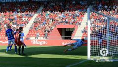 Gol Merquelanz Mirandes Real Oviedo Anduva.Champagne no puede evitar el tanto de Merquelanz