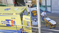 En el hospital Montecelo, en la imagen la entrada de urgencias, hay 12 pacientes de covid en la uci y 22 en planta 