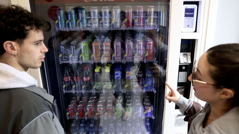 Arranca el trámite para prohibir a nivel nacional la venta de bebidas energéticas a menores de 16 años