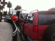 La herida fue atendida en el interior de la ambulancia de la Cruz Roja