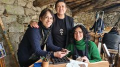 La gerente de Artesana de Galicia visit el taller que imparte Susi Gesto