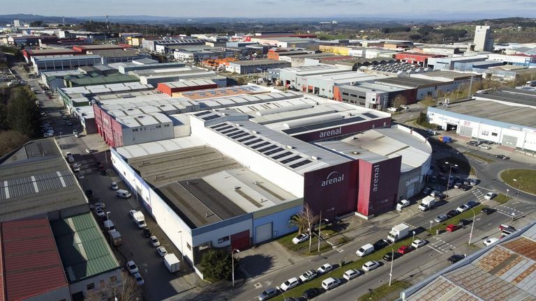 Directivos de Sonae se retiran del control de Arenal Perfumerías