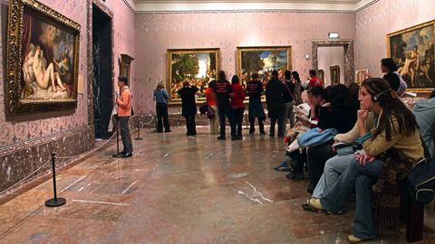 Sala de Tiziano, en el Museo del Prado