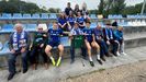 Alemao, Colombatto y Dani Calvo, con los aficionados oviedistas delCentro Gerontolgico de Ablaa