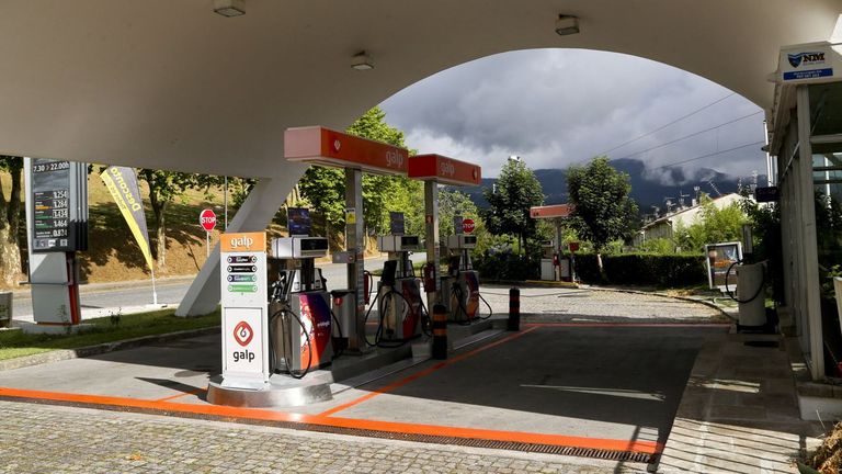 Aumentan las importaciones ilegales de combustibles desde España a Portugal