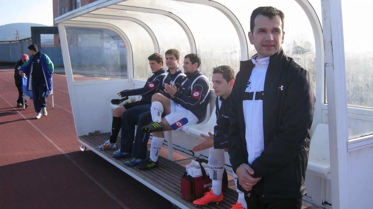 Rescatado con vida en Baralla despu�s de caer con una desbrozadora desde 40 metros de altura.Imagen de archivo