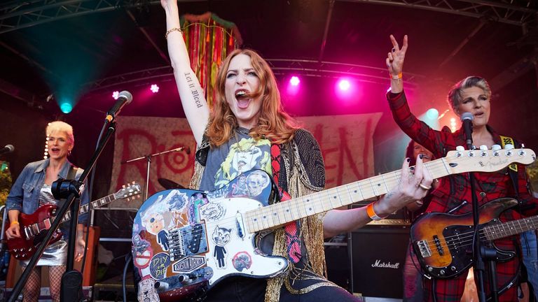 Mujeres alborotadoras