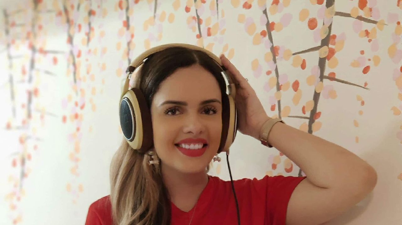 Pl�cido Perdiz en su tienda de Mugueimes