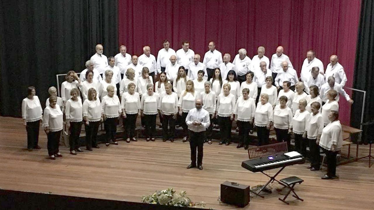 El Brujo trata con humor la tragedia griega en �Iconos o la exploraci�n del destino�