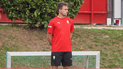 Javier Antu�a