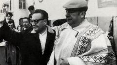 Neruda (derecha), junto al entonces presidente de Chile, Salvador Allende. 