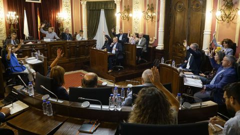 Imagen de archivo de un pleno en el Concello de Ourense.