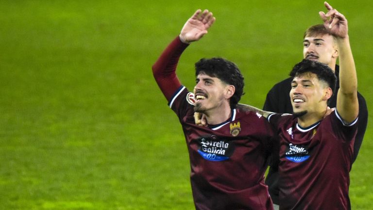 Las mejores imágenes del derbi entre el Pontevedra CF y el Racing Club Ferrol