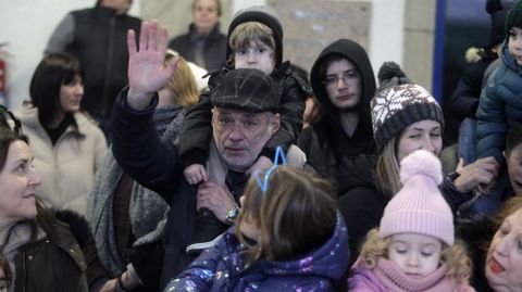 Cientos de personas acudieron a la estación de Monforte a recibir a los Reyes Magos