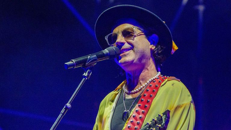 Coti actuará en Santiago: «La música de verdad volverá a ganar terreno»