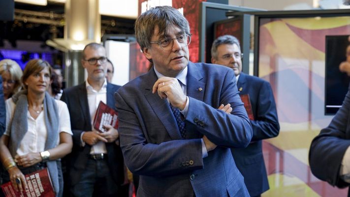 Carles Puigdemont, durante la inauguraci�n de la muestra �Contribuci�n de Catalu�a al progreso social y pol�tico de la UE� en Bruselas.