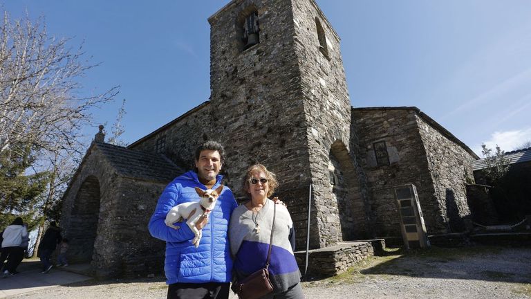 Paco Castro, franciscano destinado en el Camino de Santiago: «O Cebreiro causa gran impresión a los peregrinos»