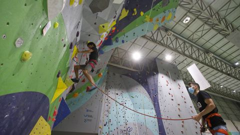 La pared de dificultad del rocódromo de Lugo es un referente a nivel europeo