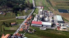 Vista aérea de la planta de Foresa en la avenida de Doña Urraca, de Caldas de Reis
