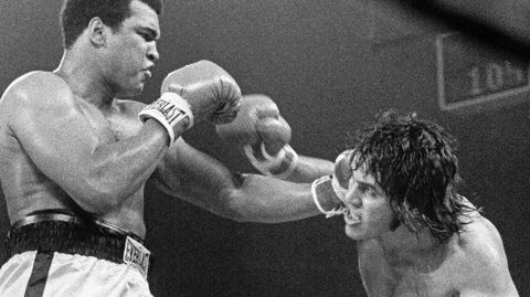 Imagen del combate que enfrent a Mohamed Ali y Alfredo Evangelista en 1977.