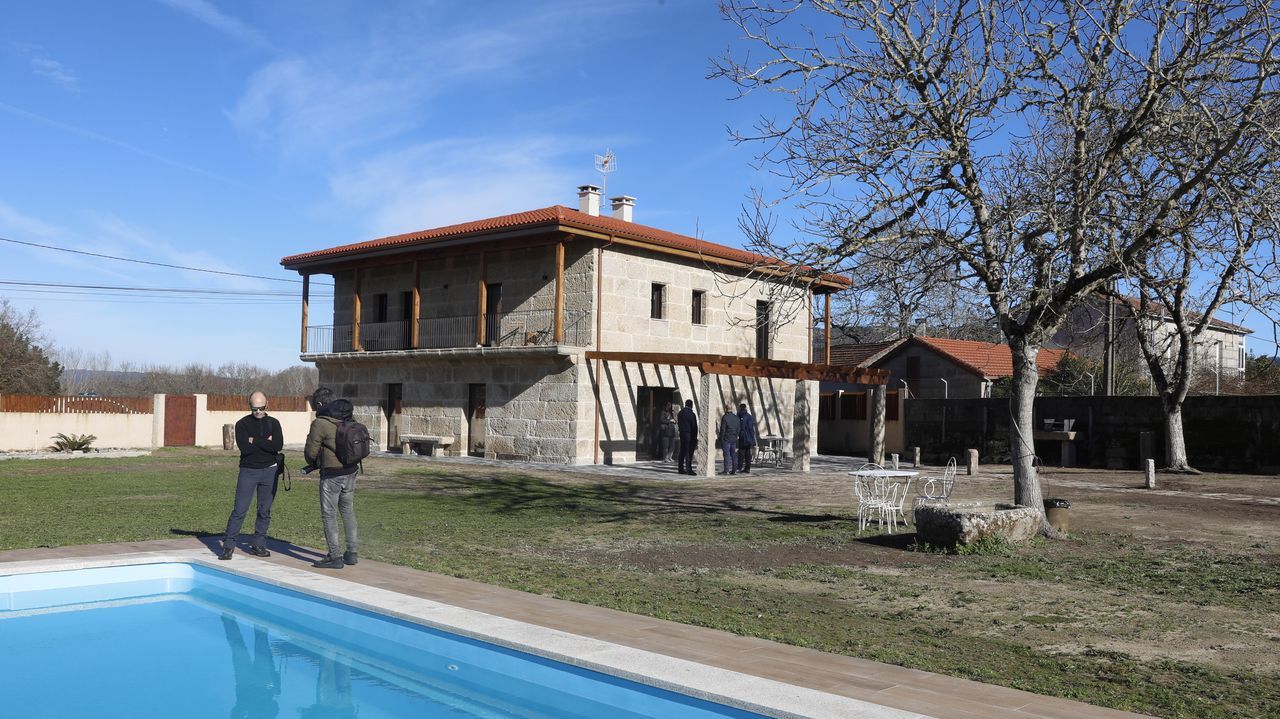 As es la casa de turismo rural La Molinera.Tourin y Carlos Blanco en Somos criminais 3