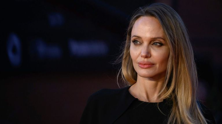 Angelina Jolie pone a la venta su mansión en Los Ángeles por casi 30 millones de dólares